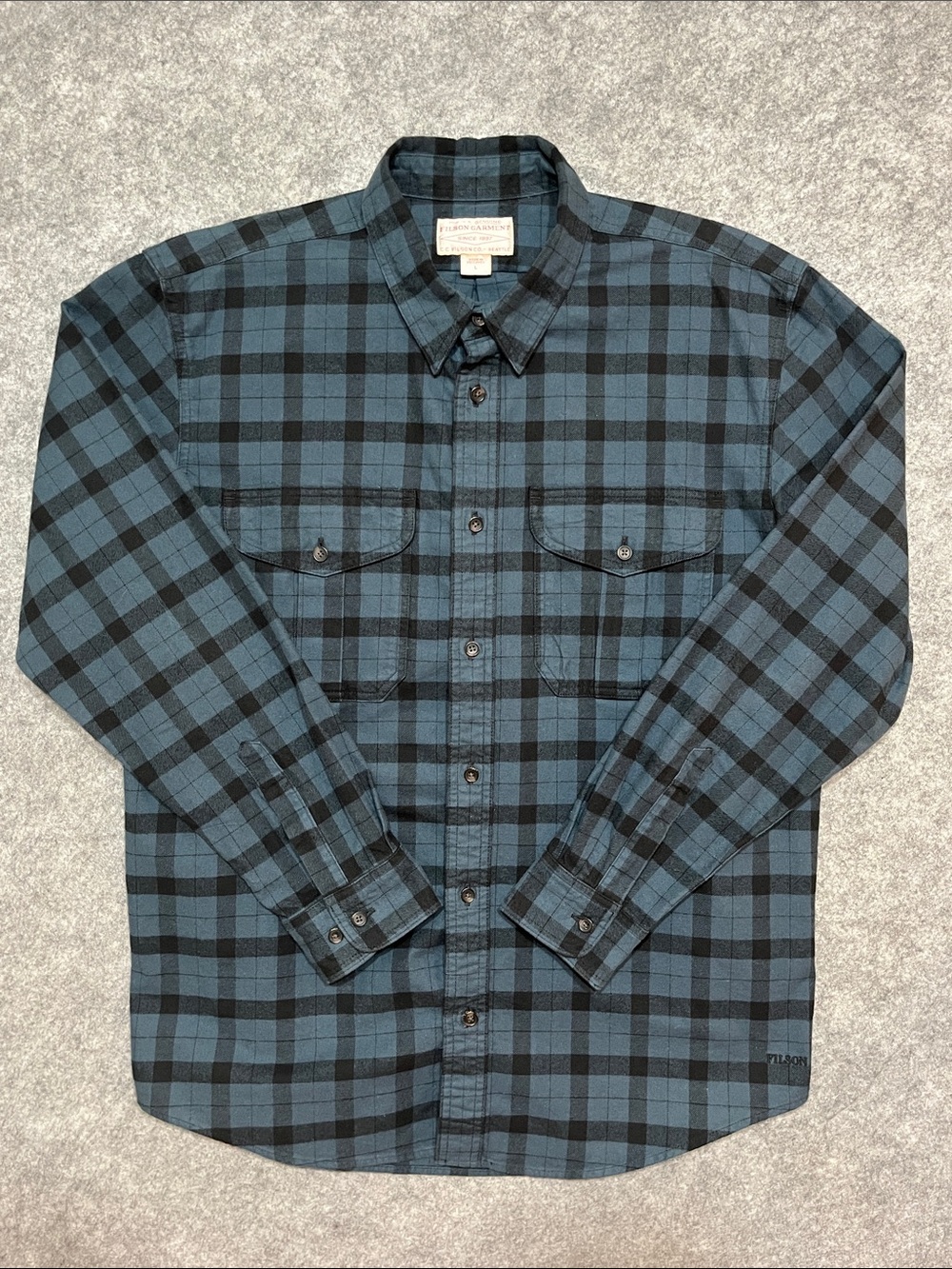 Filson Heavyweight Alaskan Guide Shirt Blue Black Plaid Flannel